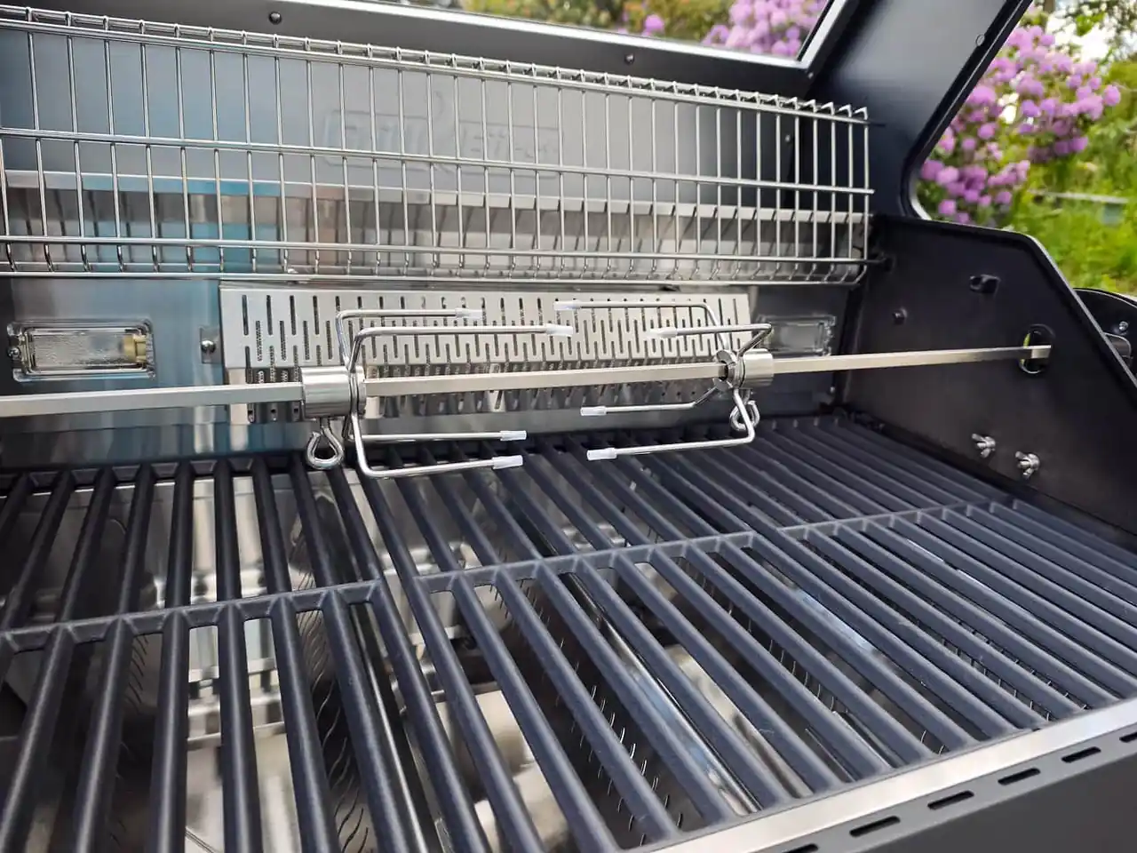Drehspieß und Heckbrenner grillfuerst p530 smart grill test 31